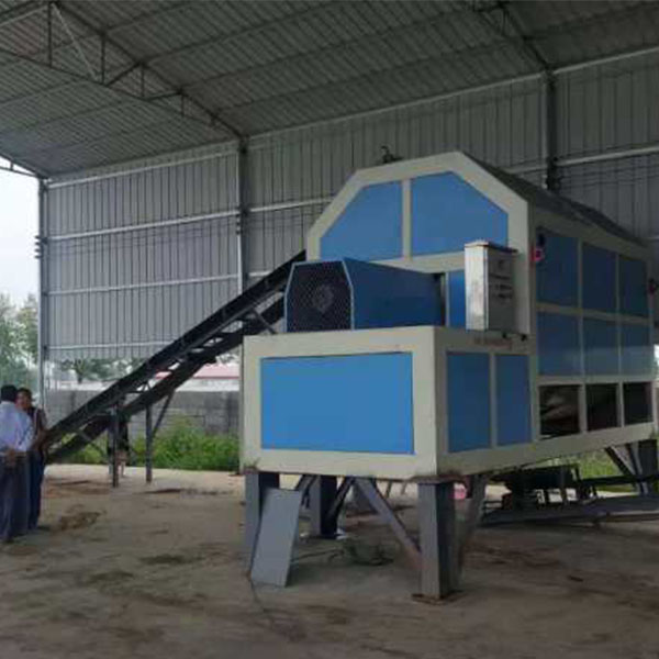 Horizontal compost fermentation tank