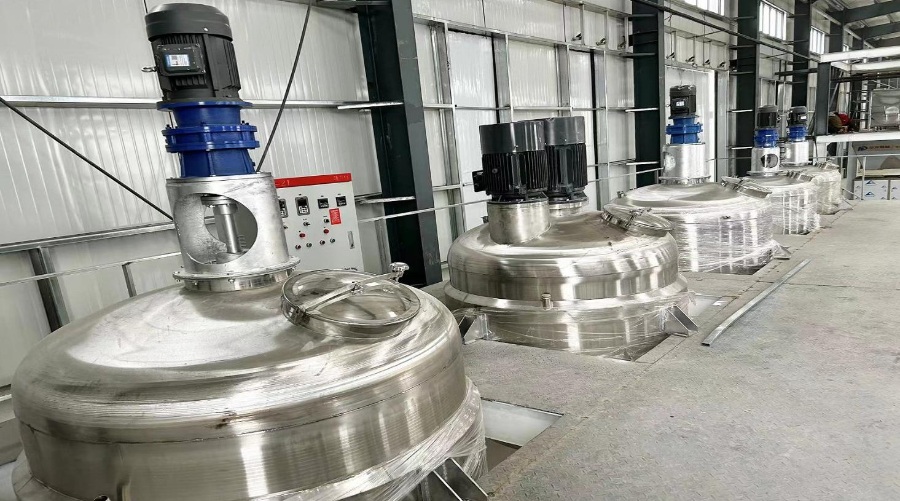 Why Fertilizer Traders Invest in Liquid Production